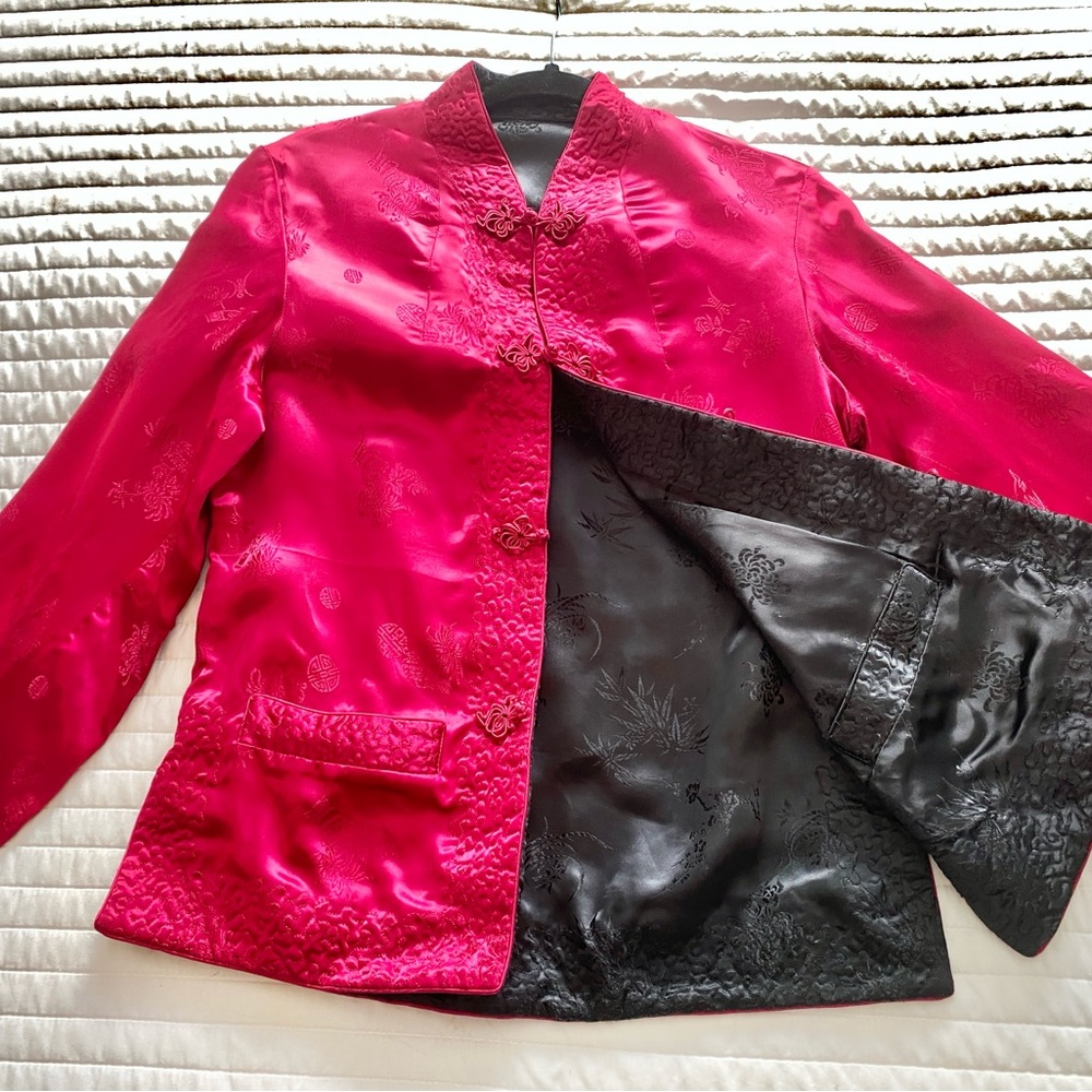 Women's Chinese Fuchsia Satin Blazer - Picture 5 of 8